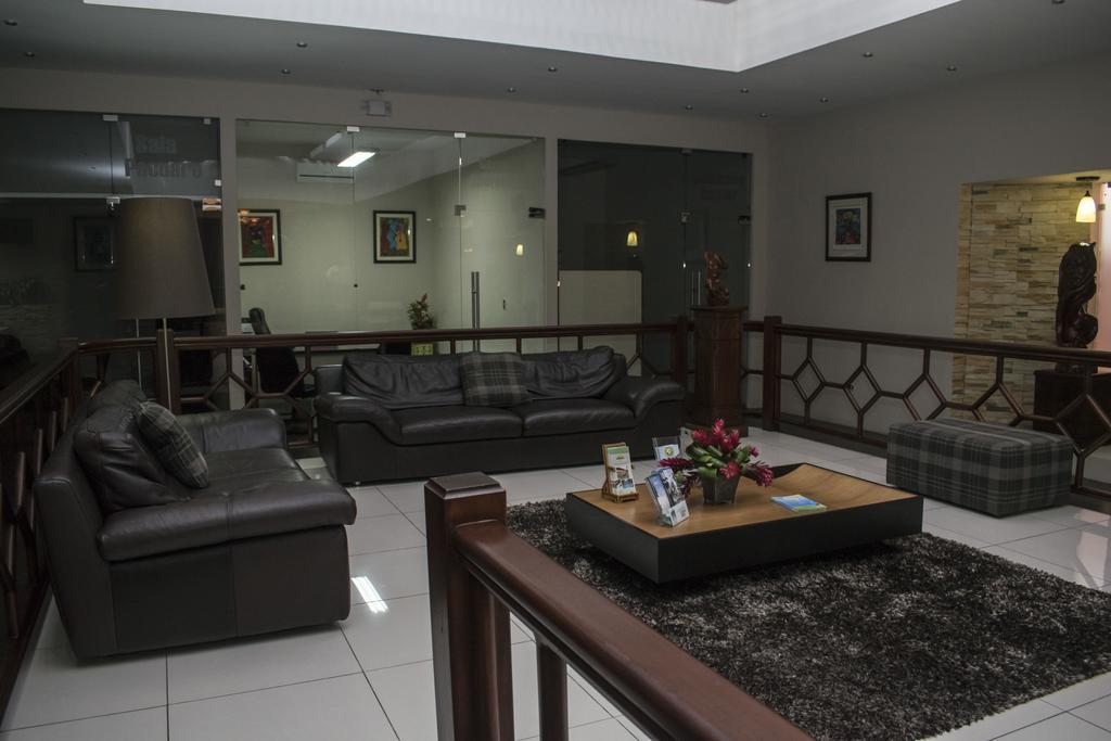 Hotel Suerre Guápiles Екстериор снимка